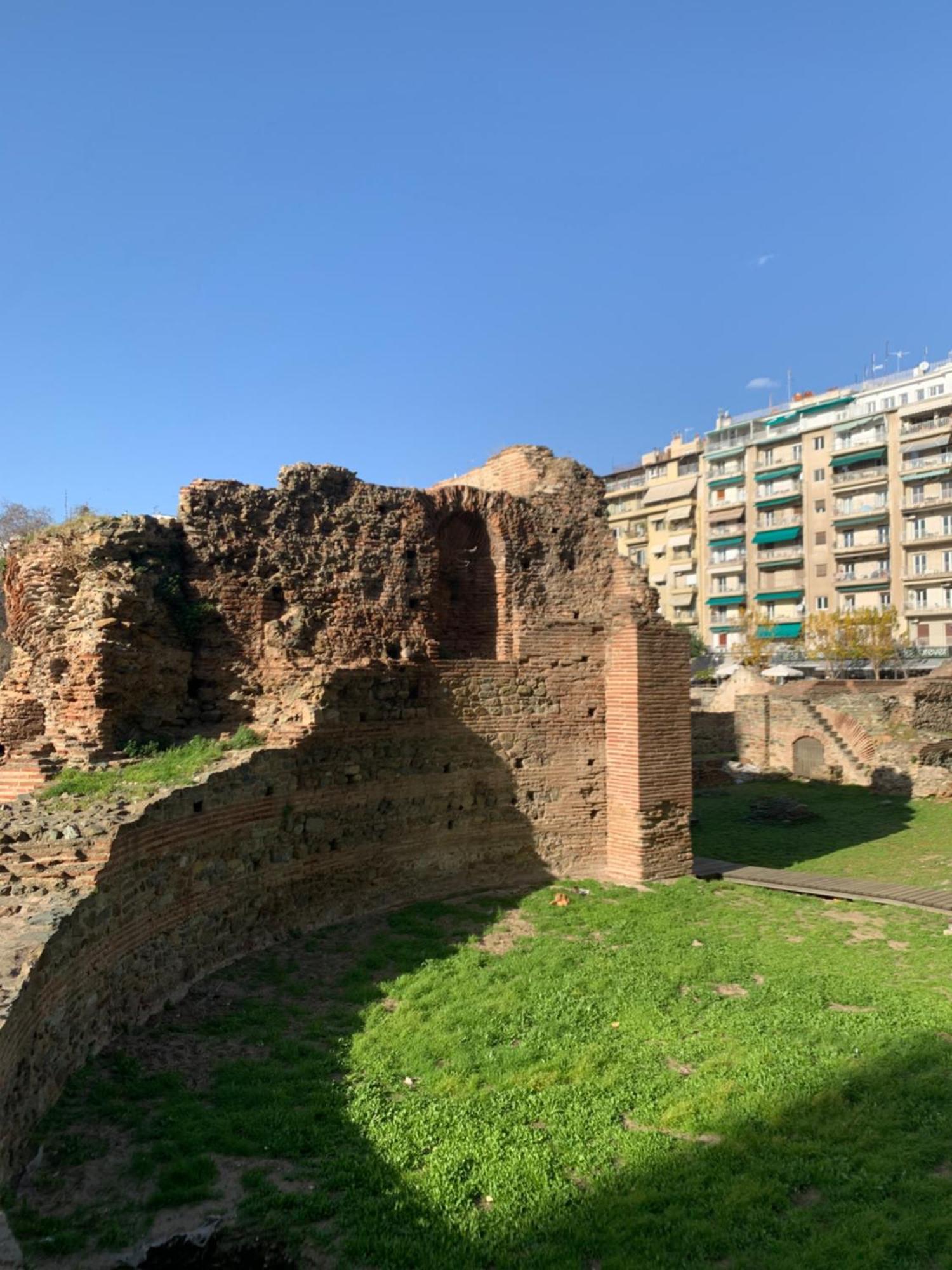 Downtown Jolly Apartment Thessaloniki